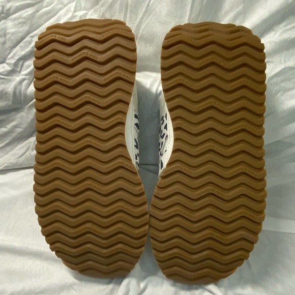 New Balance 237 Sneaker - Women's - Picture 3 of 9